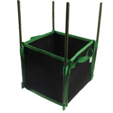 Quadratische Stofftöpfe in verschiedenen Größen